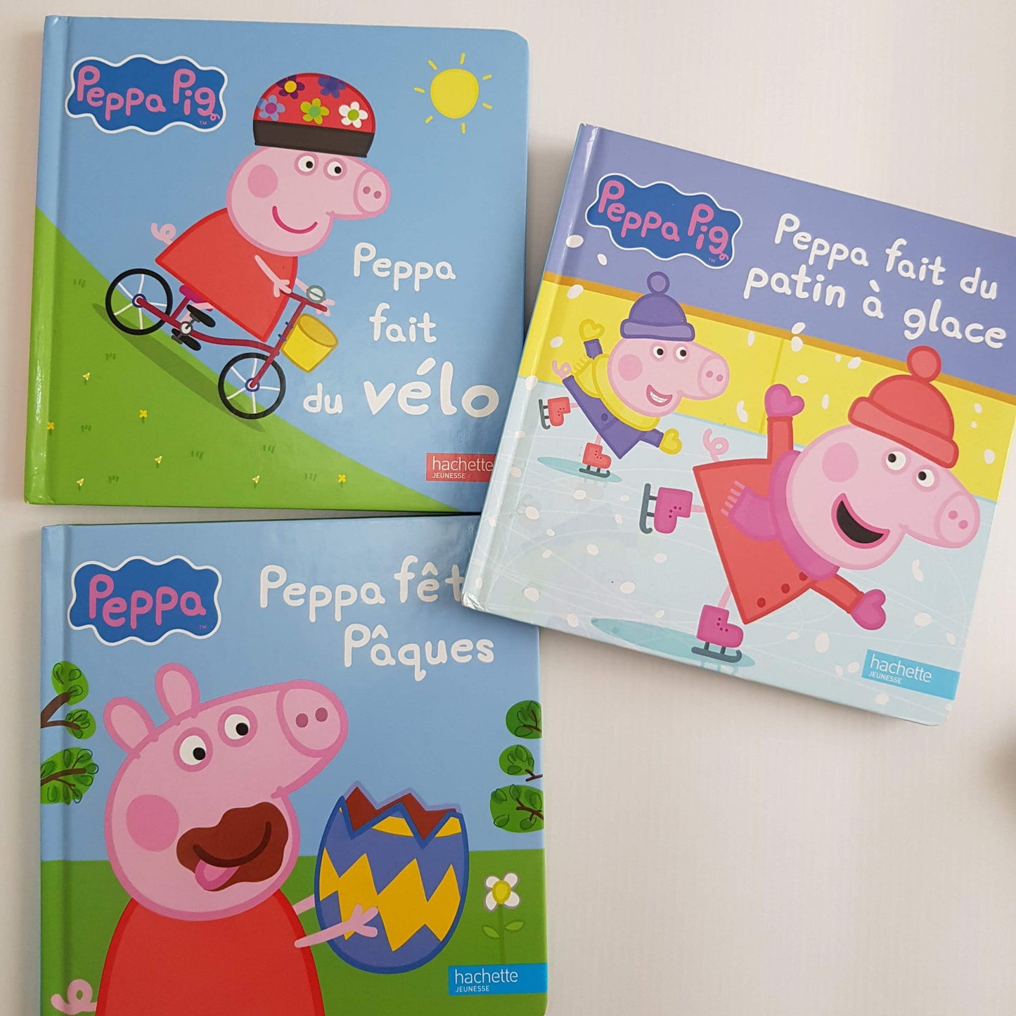 3 livres: Peppa fête Pâques ,Peppa fait du patin à glace & Peppa fait du vélo Like New Peppa Pig  (4589910655031)